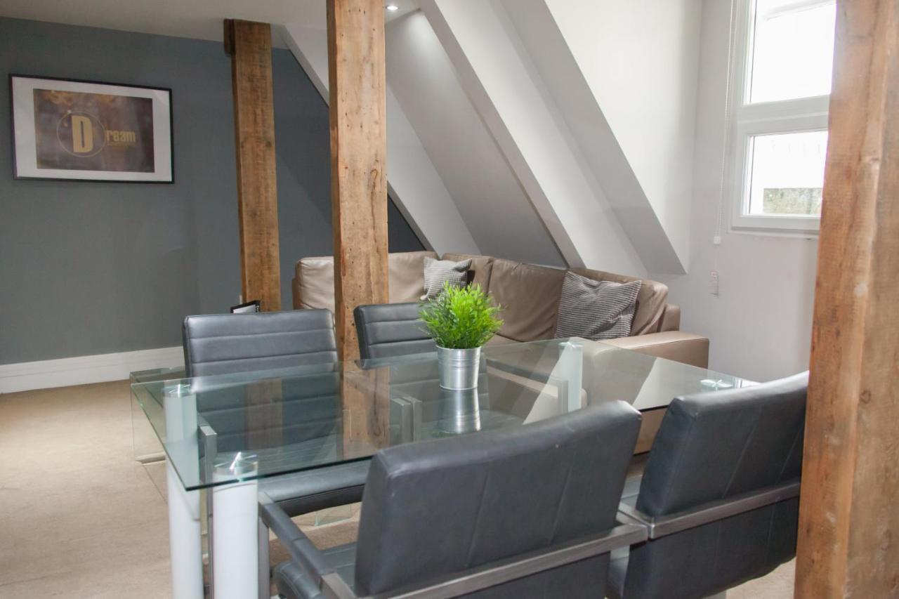 Dream Apartments City Center Newcastle ภายนอก รูปภาพ