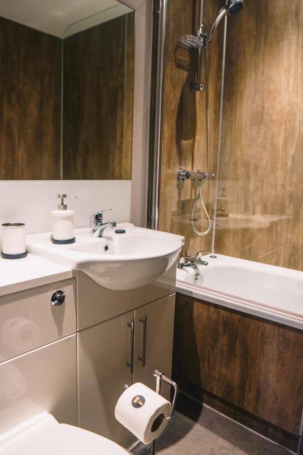 Dream Apartments City Center Newcastle ภายนอก รูปภาพ