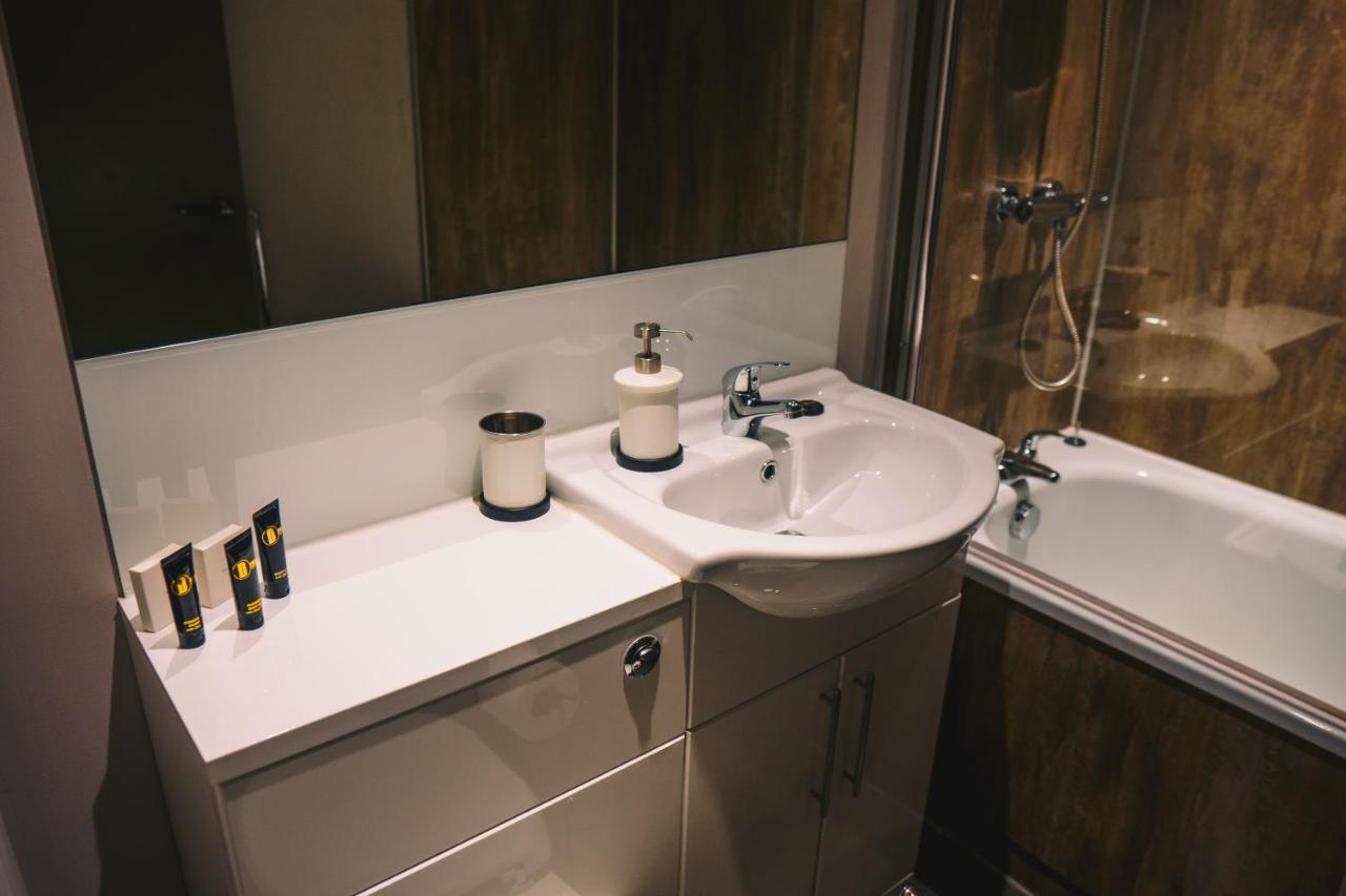 Dream Apartments City Center Newcastle ภายนอก รูปภาพ